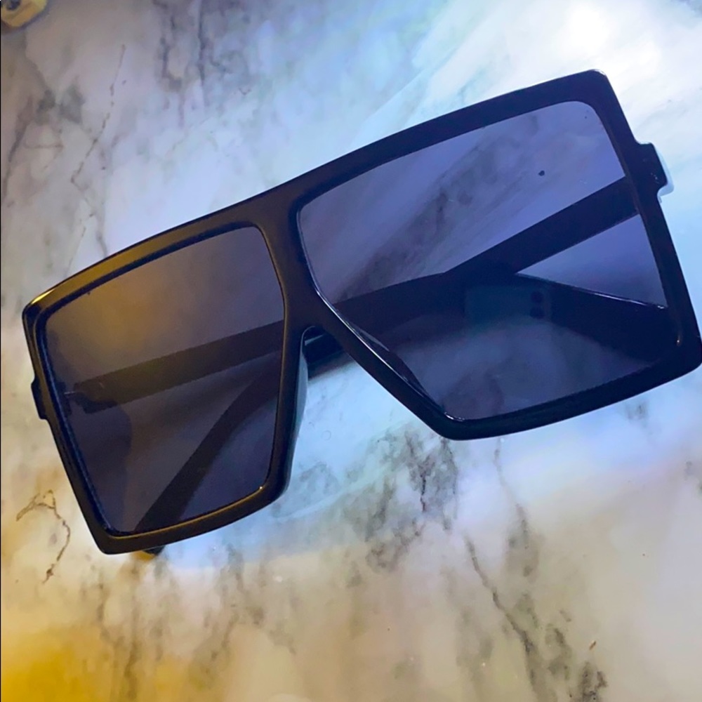 Flat top shield Sunglasses
